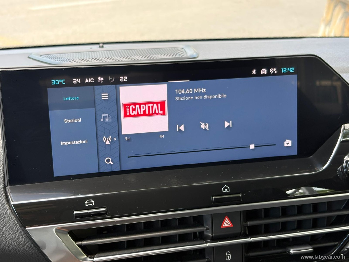 Citroën C4 Hybrid 136 e-DCS6 Plus - Immagine 20