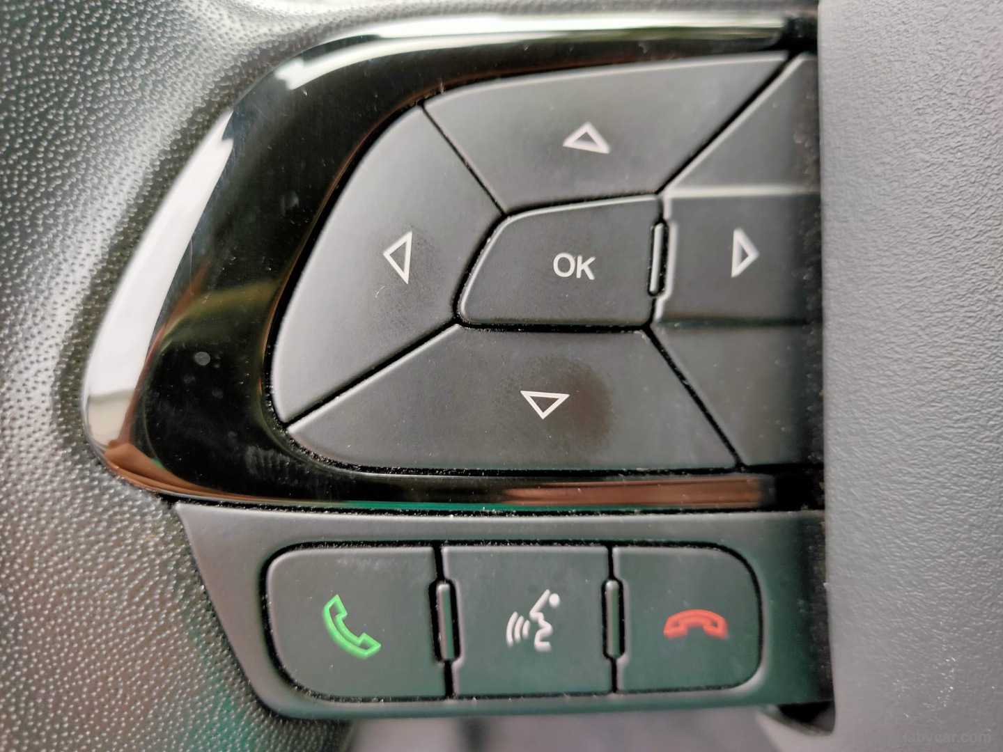Fiat Panda 1.0 FireFly S&S Hybrid Pandina - Immagine 20