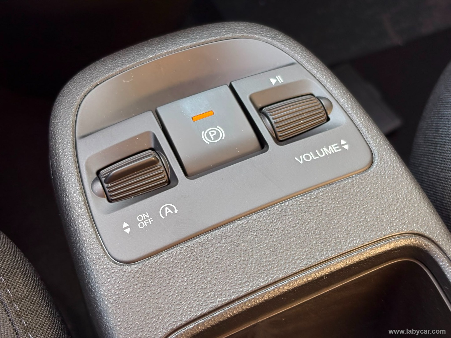 Fiat 500 Berlina Hybrid Pop - Immagine 20