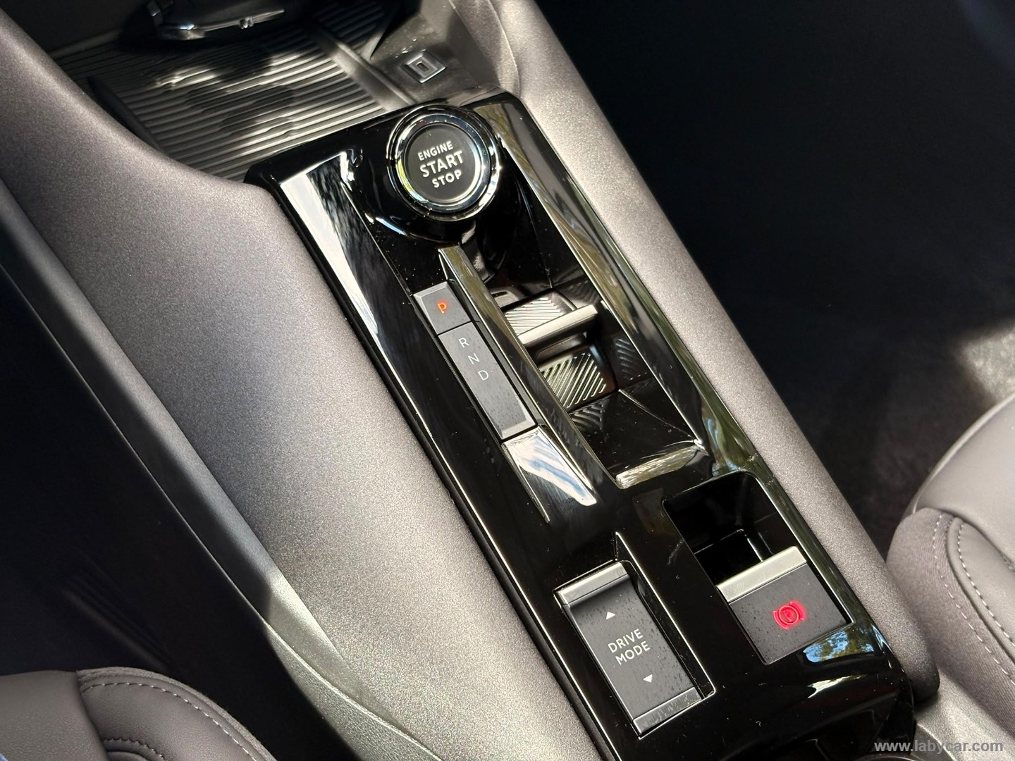 Alfa Romeo Junior 1.2 145 CV Hybrid eDCT6 Ti - Immagine 20