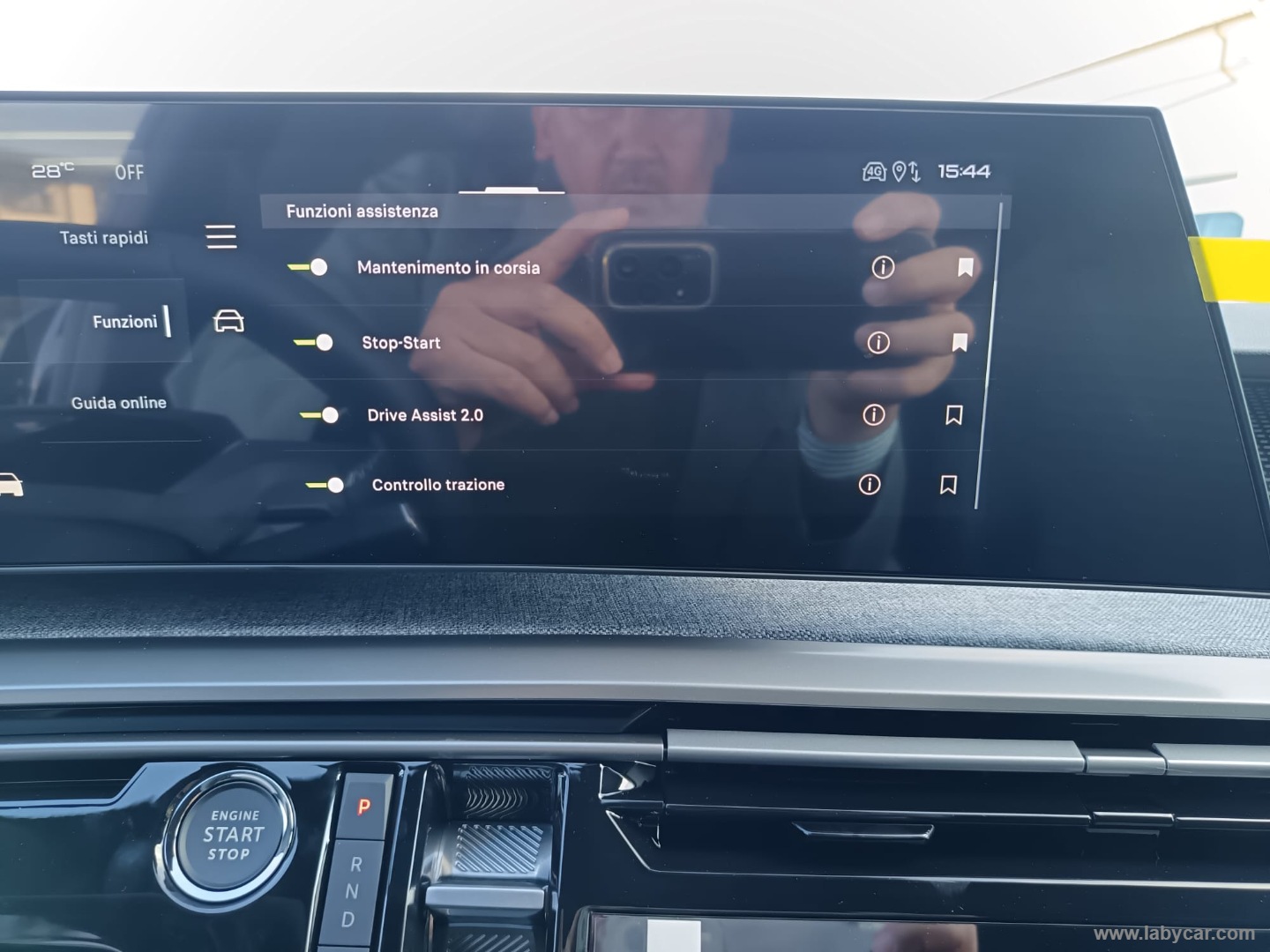 Peugeot 3008 Hybrid 145 e-DCS6 GT - Immagine 20