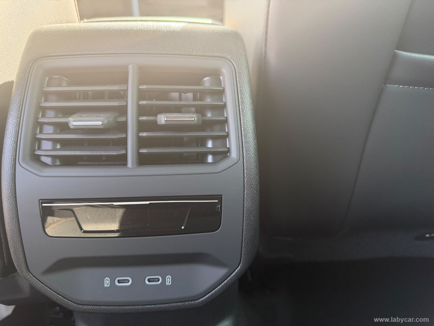 CUPRA Formentor 1.5 e-Hybrid DSG - Immagine 20