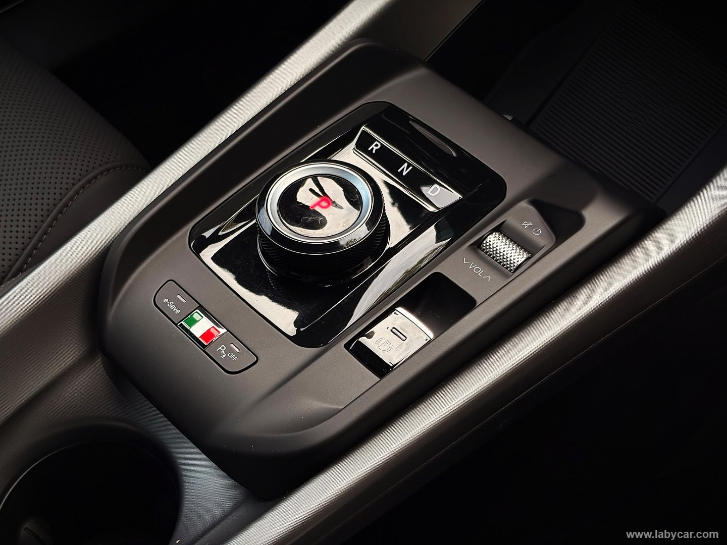 Alfa Romeo Tonale 1.3 280 CV PHEV AT6 Q4 Veloce - Immagine 20