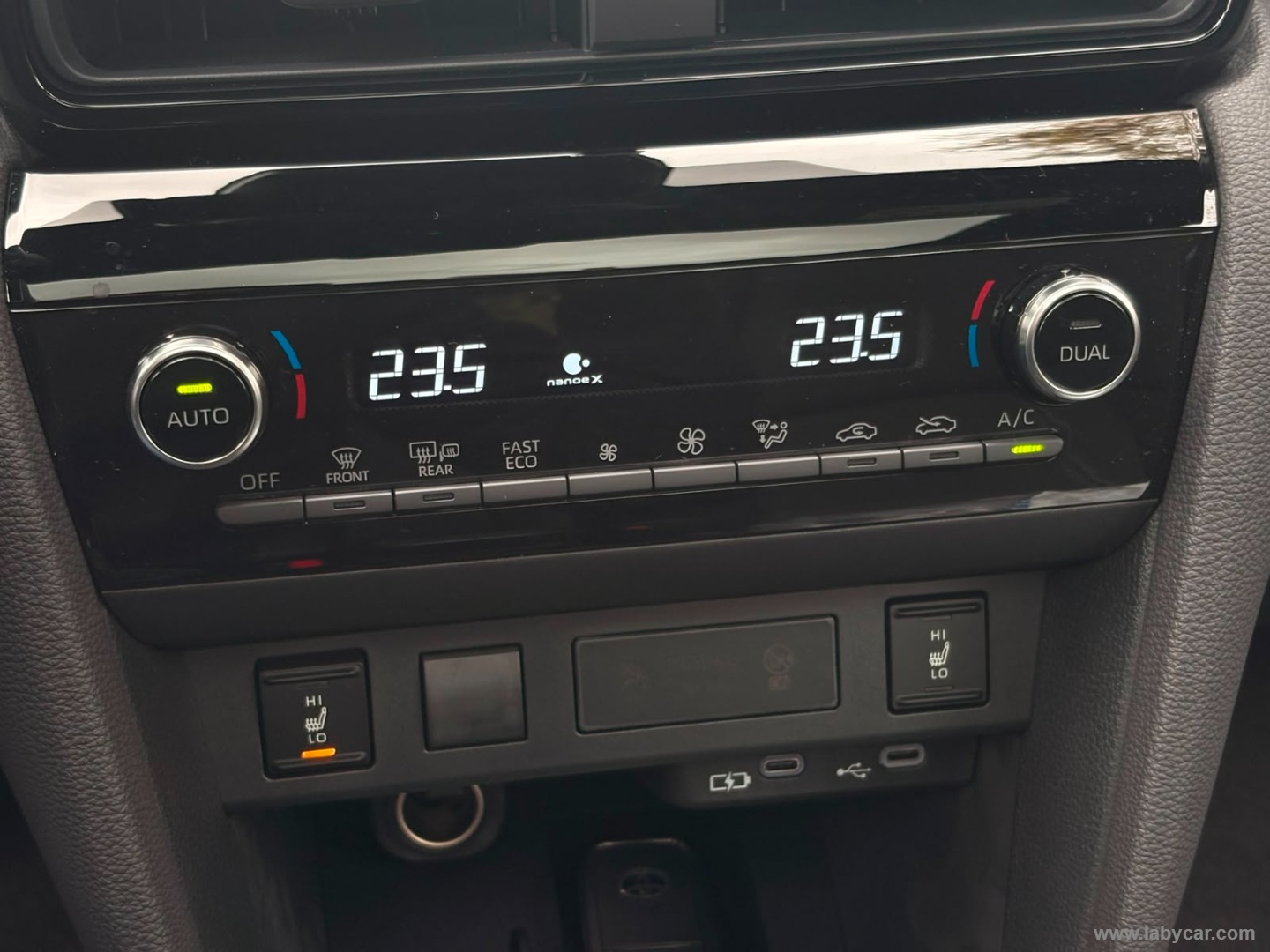 Toyota Yaris Cross 1.5 Hybrid 5p. E-CVT Lounge - Immagine 20