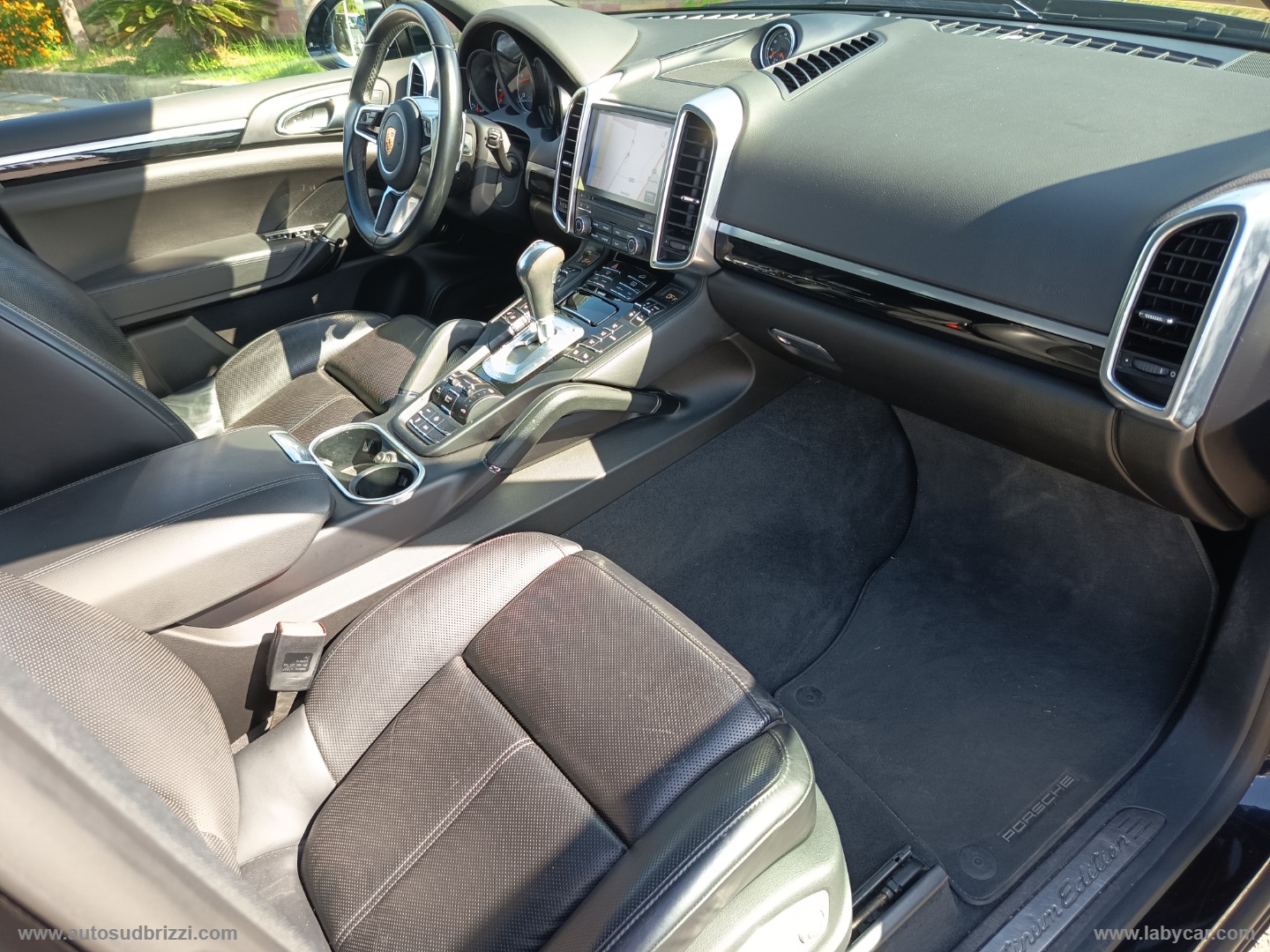Cayenne 3.0 Diesel Platinum Edition - immagine 20