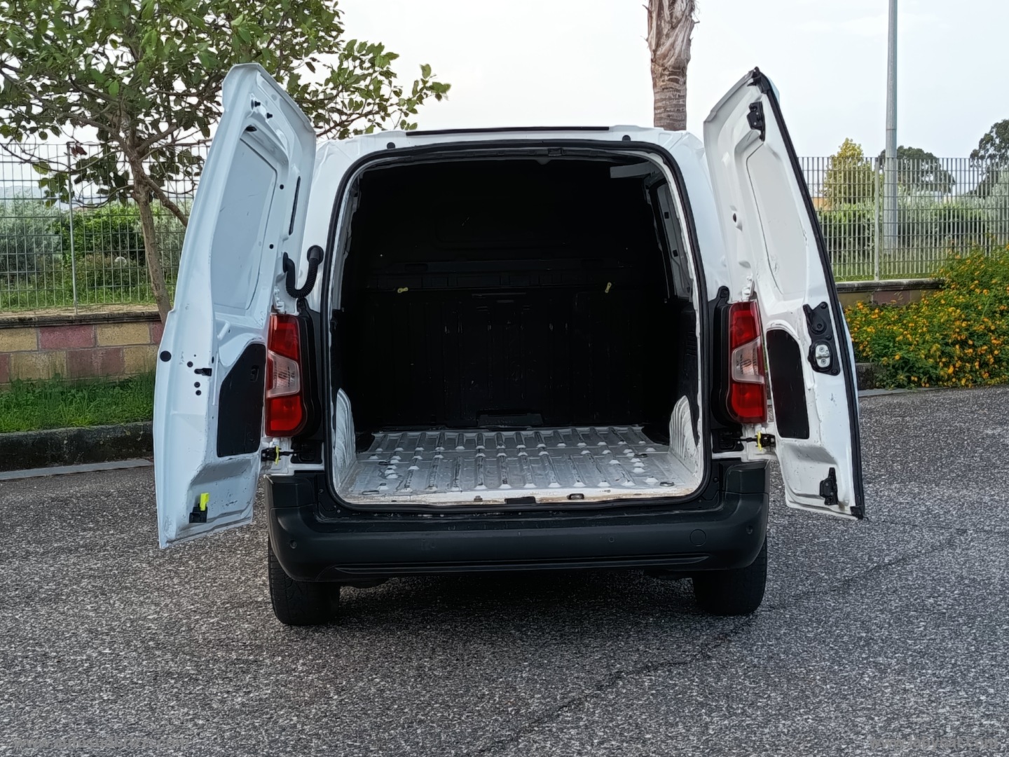Combo Cargo 1.5 D 100 PC 650kg Ed. 3 POSTI - immagine 20