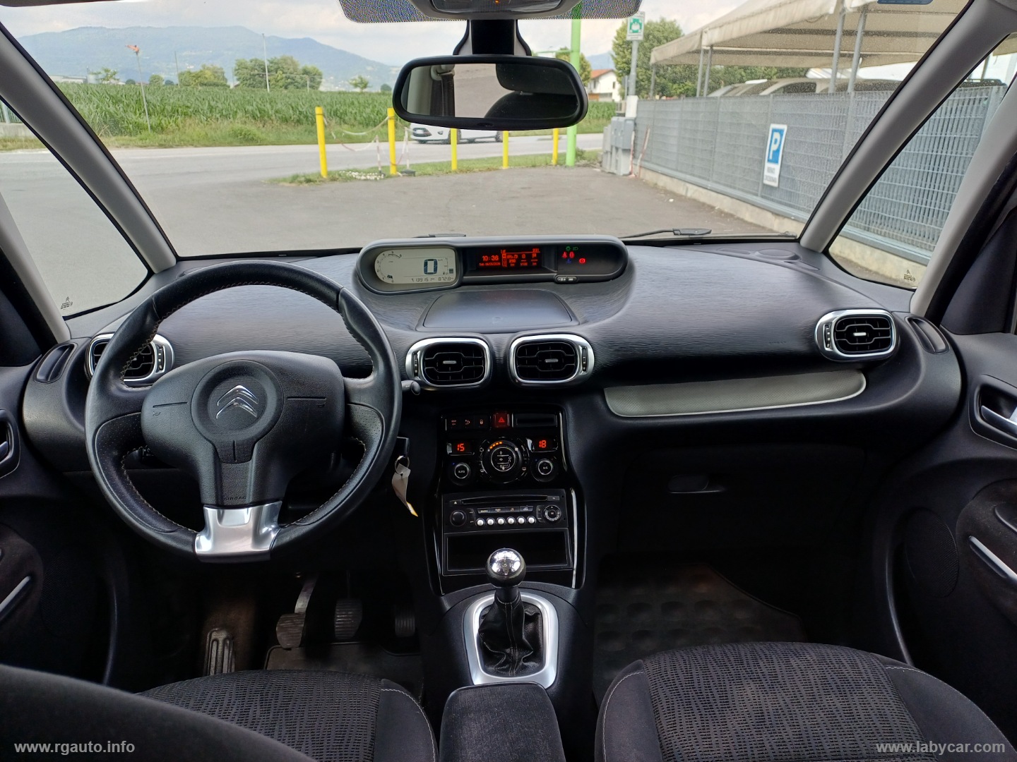 C3 Picasso 1.6 HDi 90 Exclusive - immagine 20
