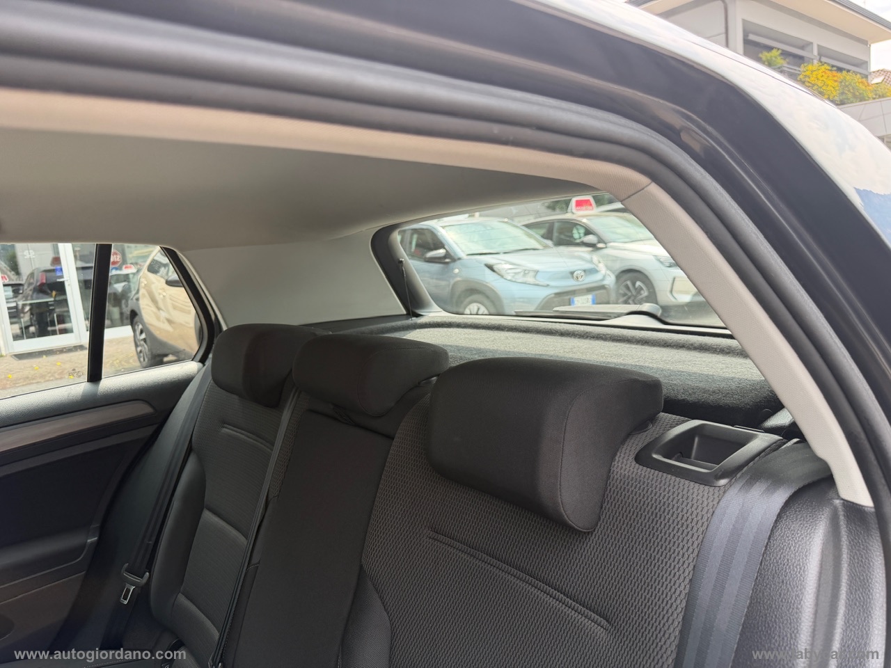 Golf 1.0 TSI 110CV 5p. Business BMT - immagine 20