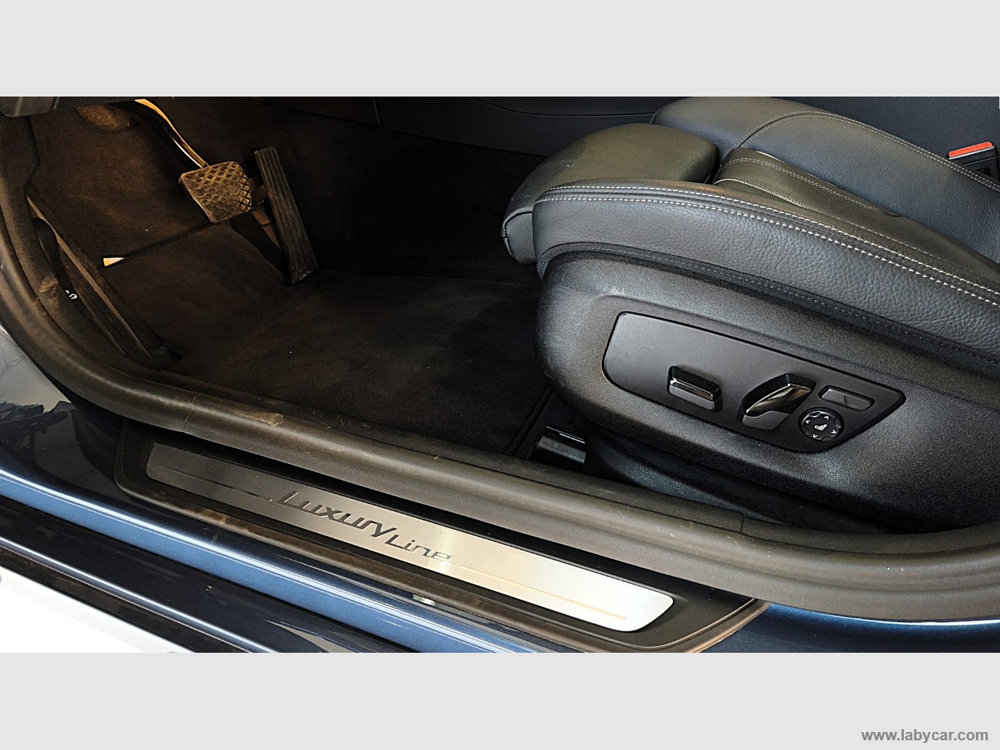 530d 48V LUXURY LINE 2022*24.000KM - immagine 20
