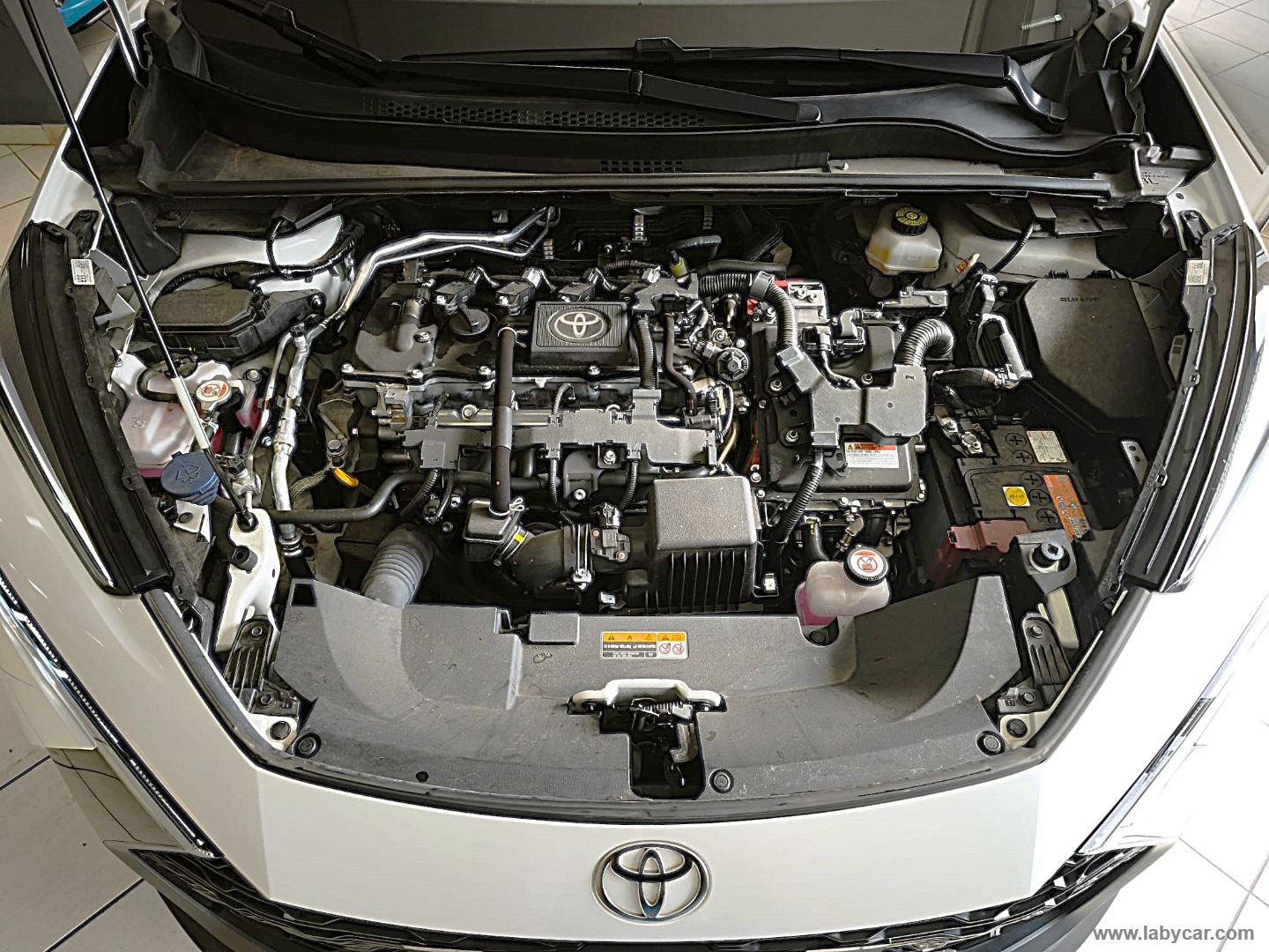 C-HR 1.8 Hybrid E-CVT Lounge 25.000KM*FULL - immagine 20