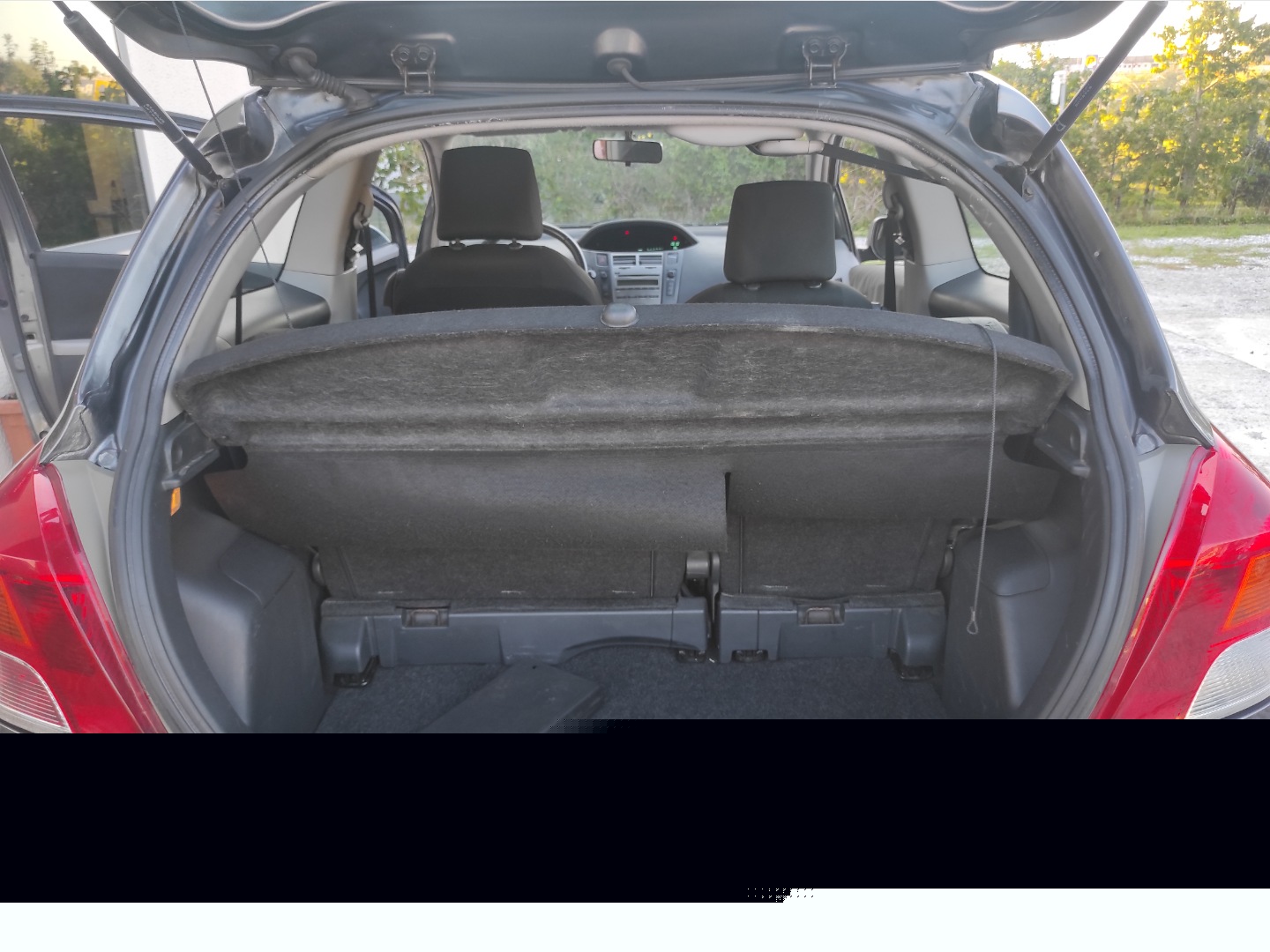 Yaris 1.0 3p. Luxury pack - immagine 20