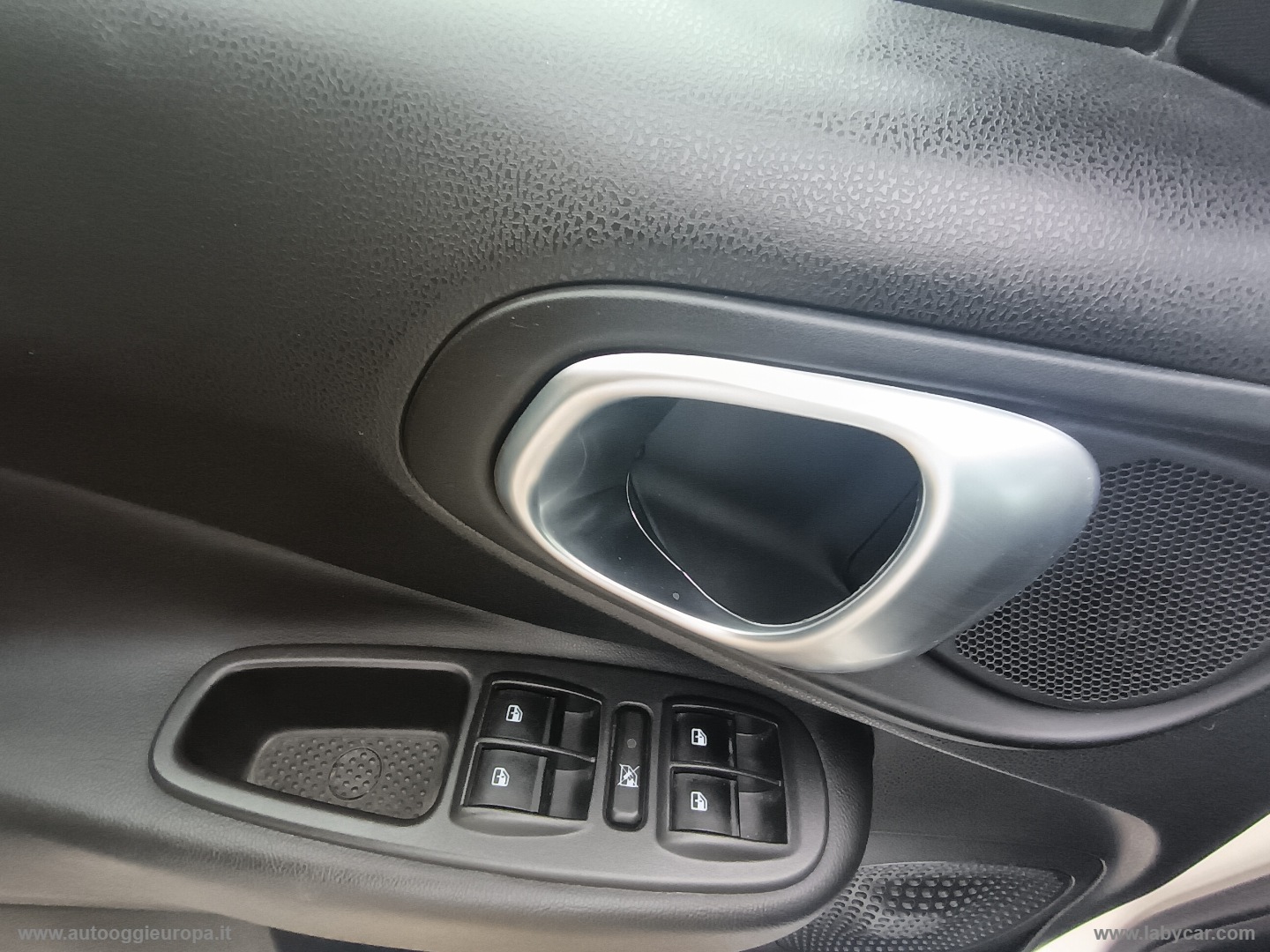 500L 1.4 T-Jet 120 CV GPL Lounge - immagine 20