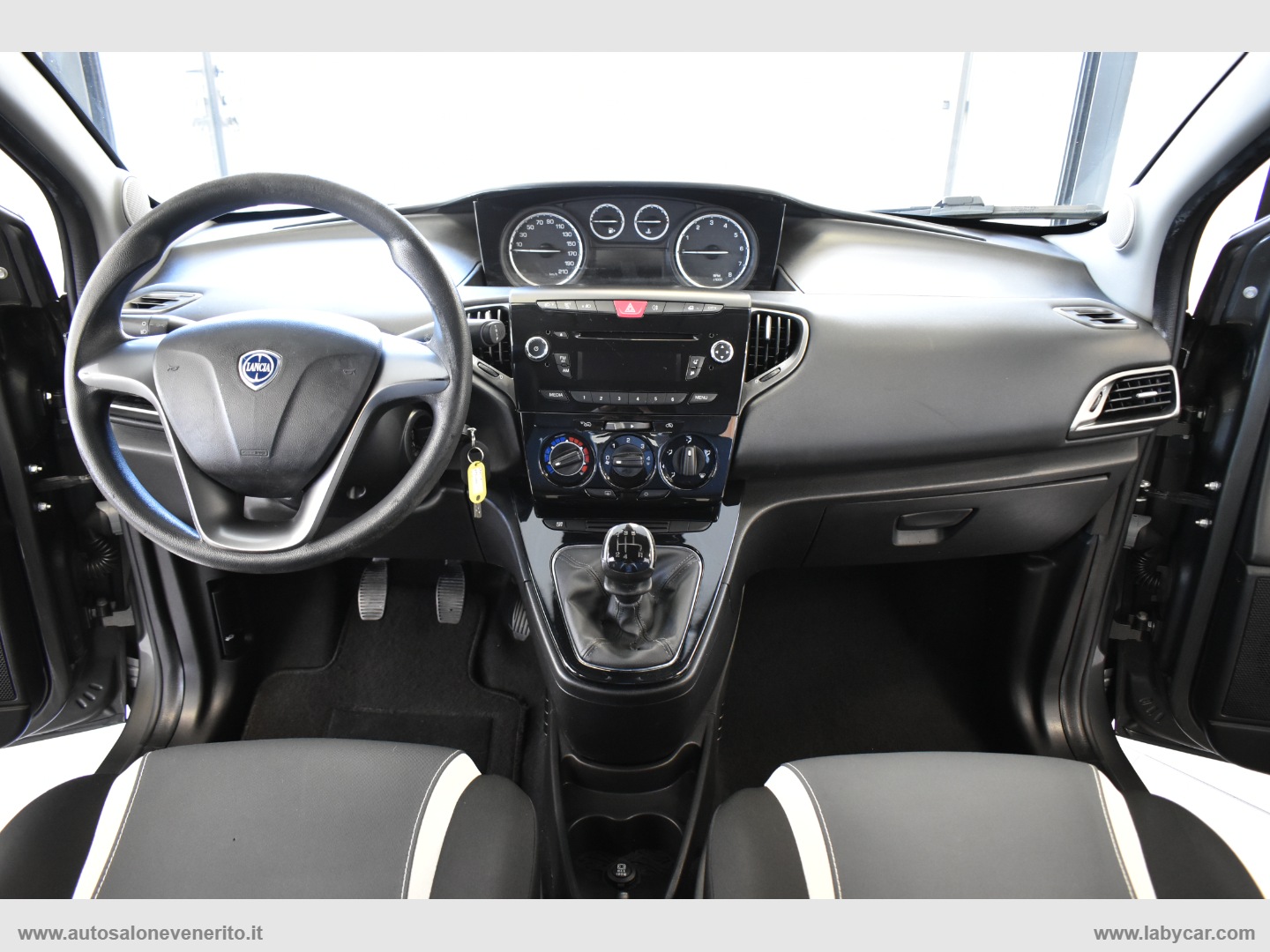 Ypsilon 1.2 69 CV 5p. Elefantino - immagine 20