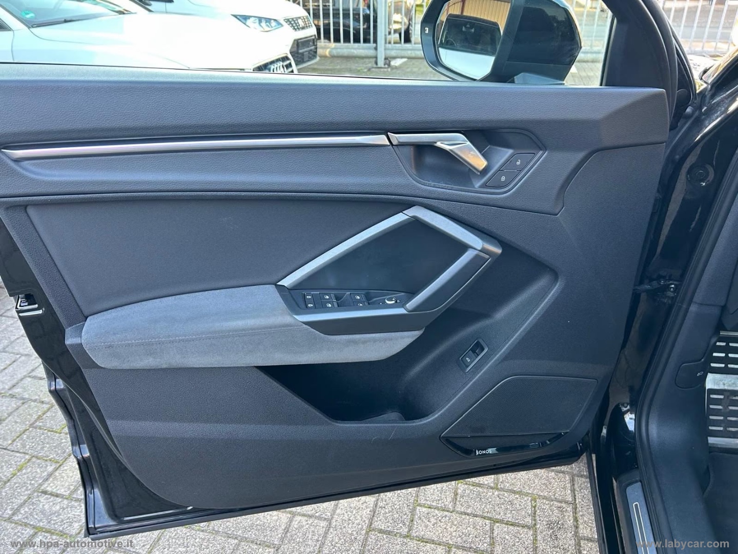 Q3 SPORTBACK 2.0TDI 200CV S-tronic S-LINE TETTO MATRIX SONOS RETROCAMERA - immagine 20