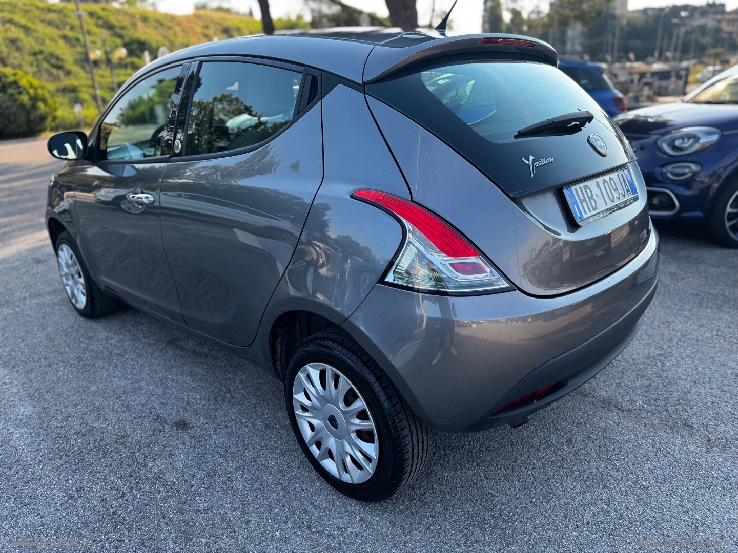 Ypsilon 0.9 T.Air 85CV 5p.Met.Ec.Elef. - immagine 20