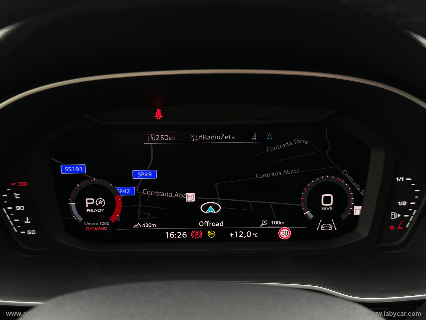 Q3 SPB 35 TDI S tronic - immagine 20