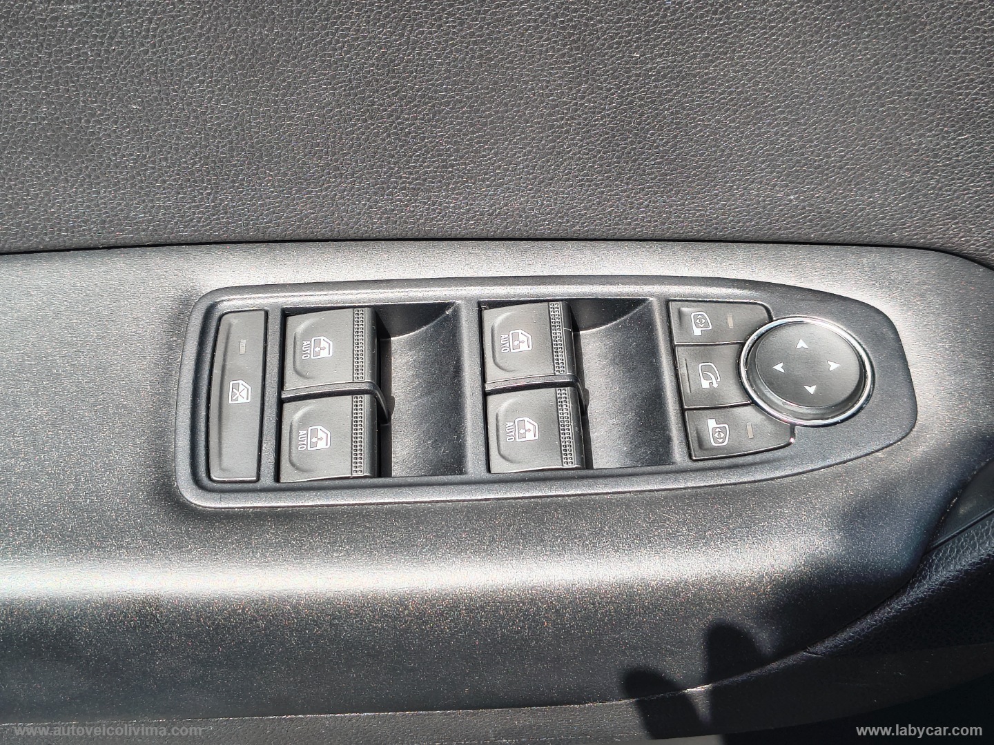 Captur TCe 12V 100 CV GPL Zen - immagine 20