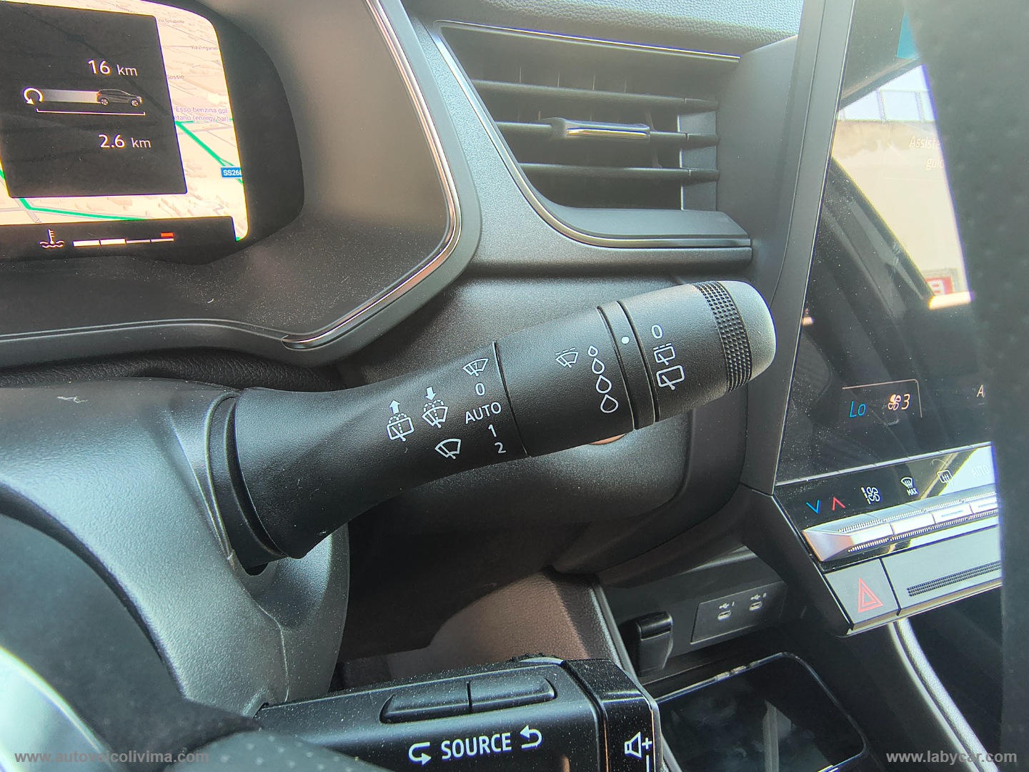 Captur Eco-G 120 CV Techno - immagine 20