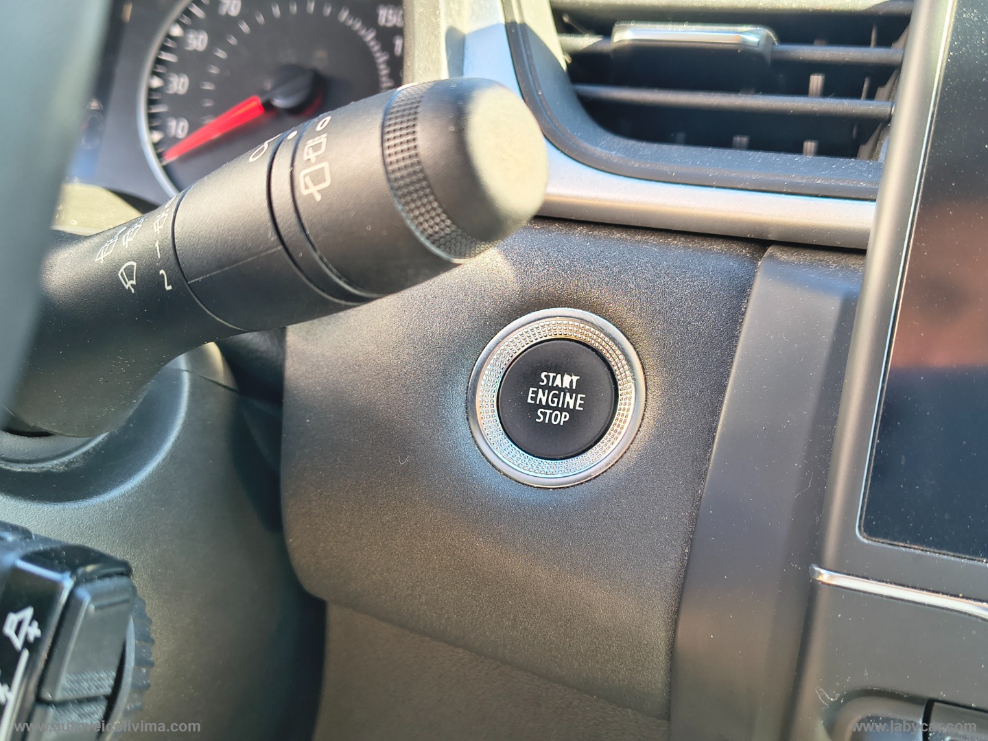 Captur TCe 12V 100 CV GPL Zen - immagine 20