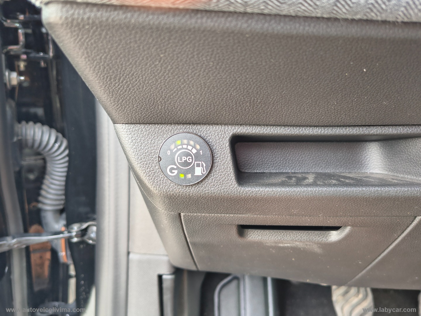 Clio ECO-G 100 CV Techno - immagine 20