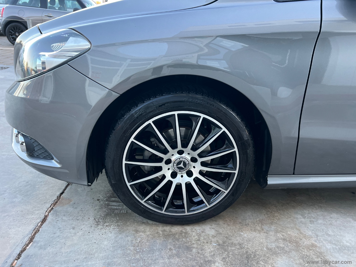 B 180 CDI BlueEFFICIENCY Executive - immagine 20