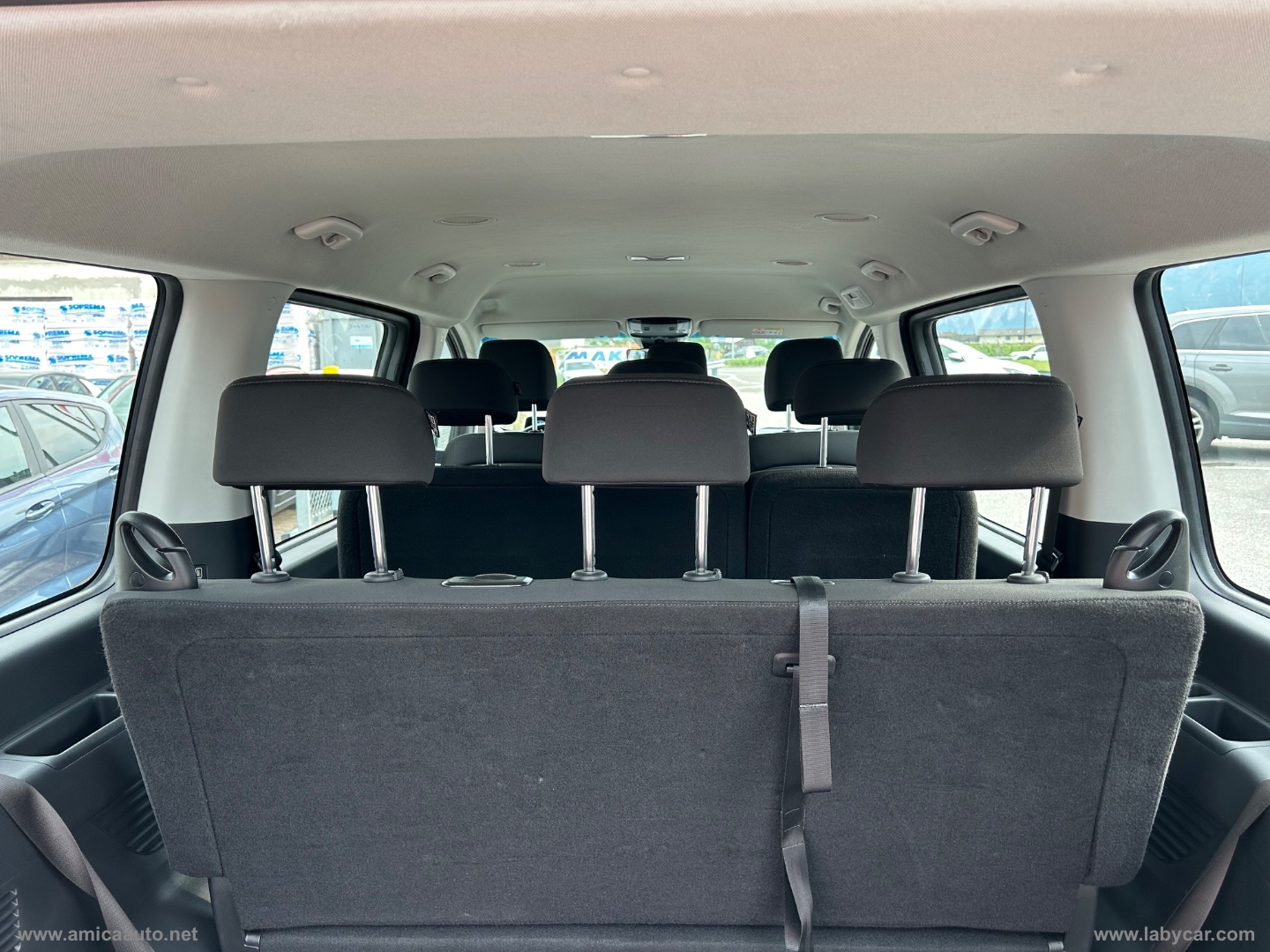 Staria 2.2 AT 2WD 9 posti Wagon DIESEL - immagine 20