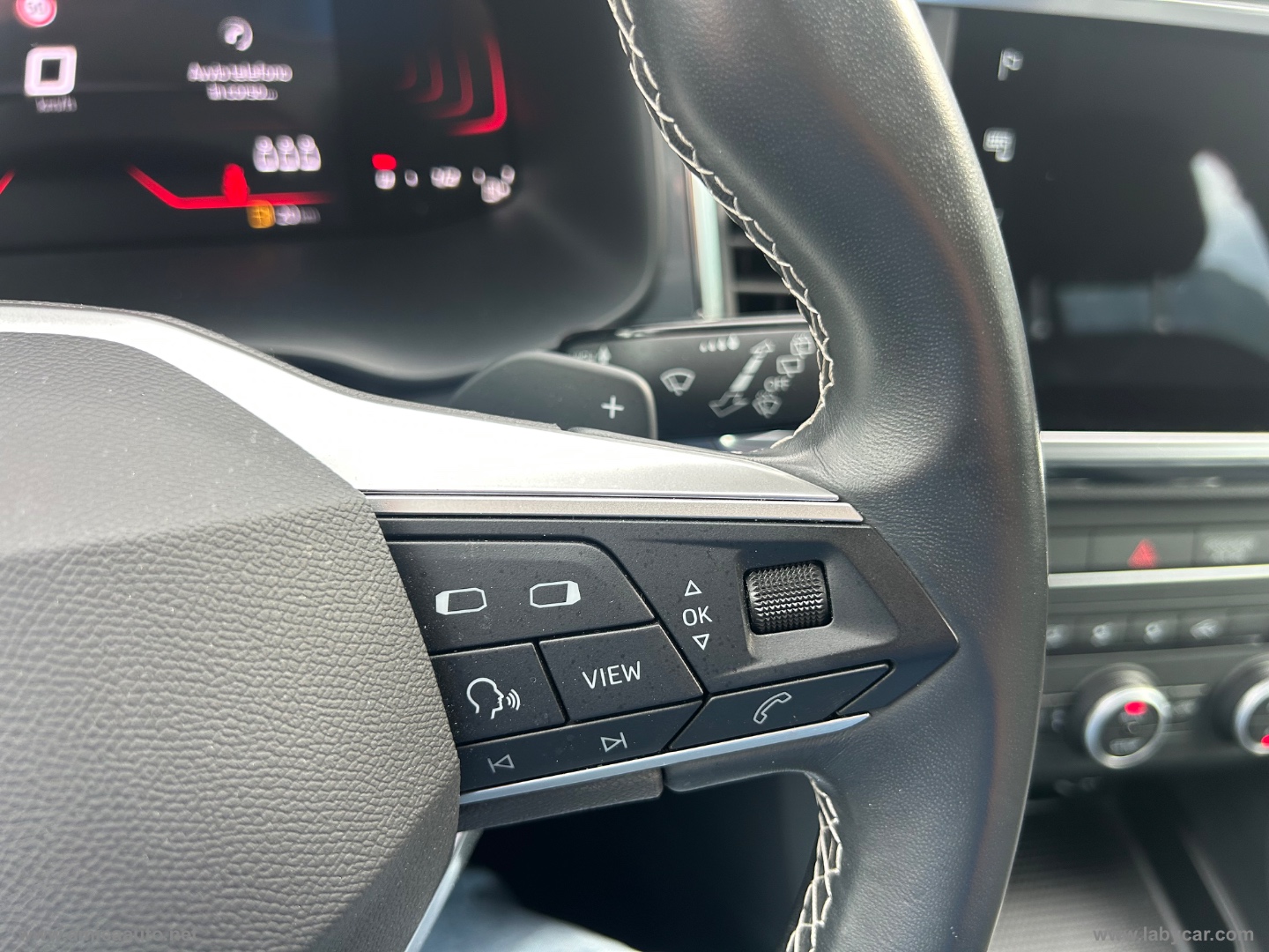 Ateca 1.5 EcoTSI DSG Business - immagine 20