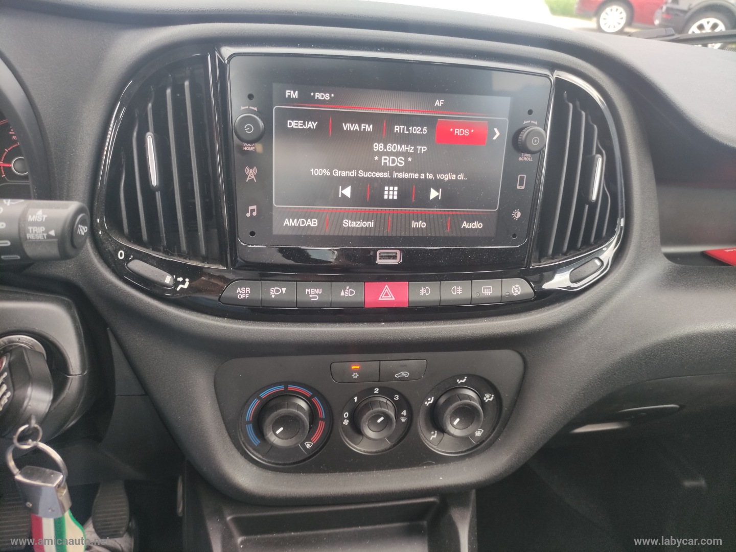 Doblò 1.6 MJT 120 PL Combi Maxi Loun. TETTO ALTO CON PEDANA POST. PER OSPITI DISABILI - immagine 20