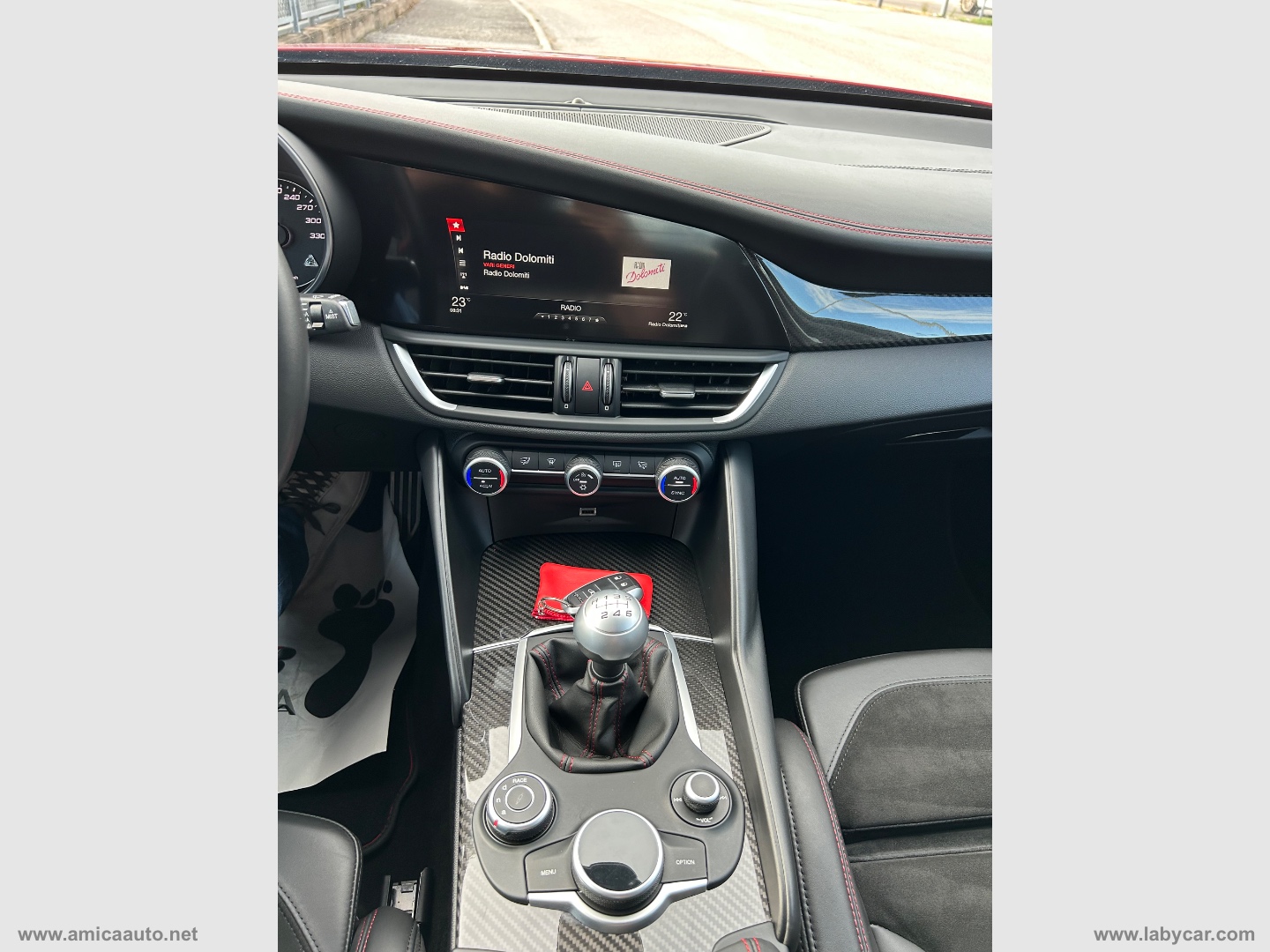 Giulia 2.9 T V6 Quadrifoglio CAMBIO MANUALE - UNICO PROPRIETARIO - immagine 20