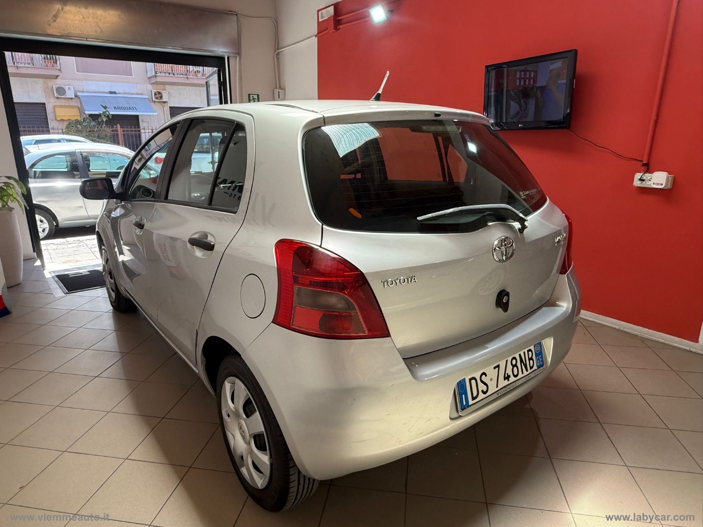 Yaris 1.0 5p. Now - immagine 20