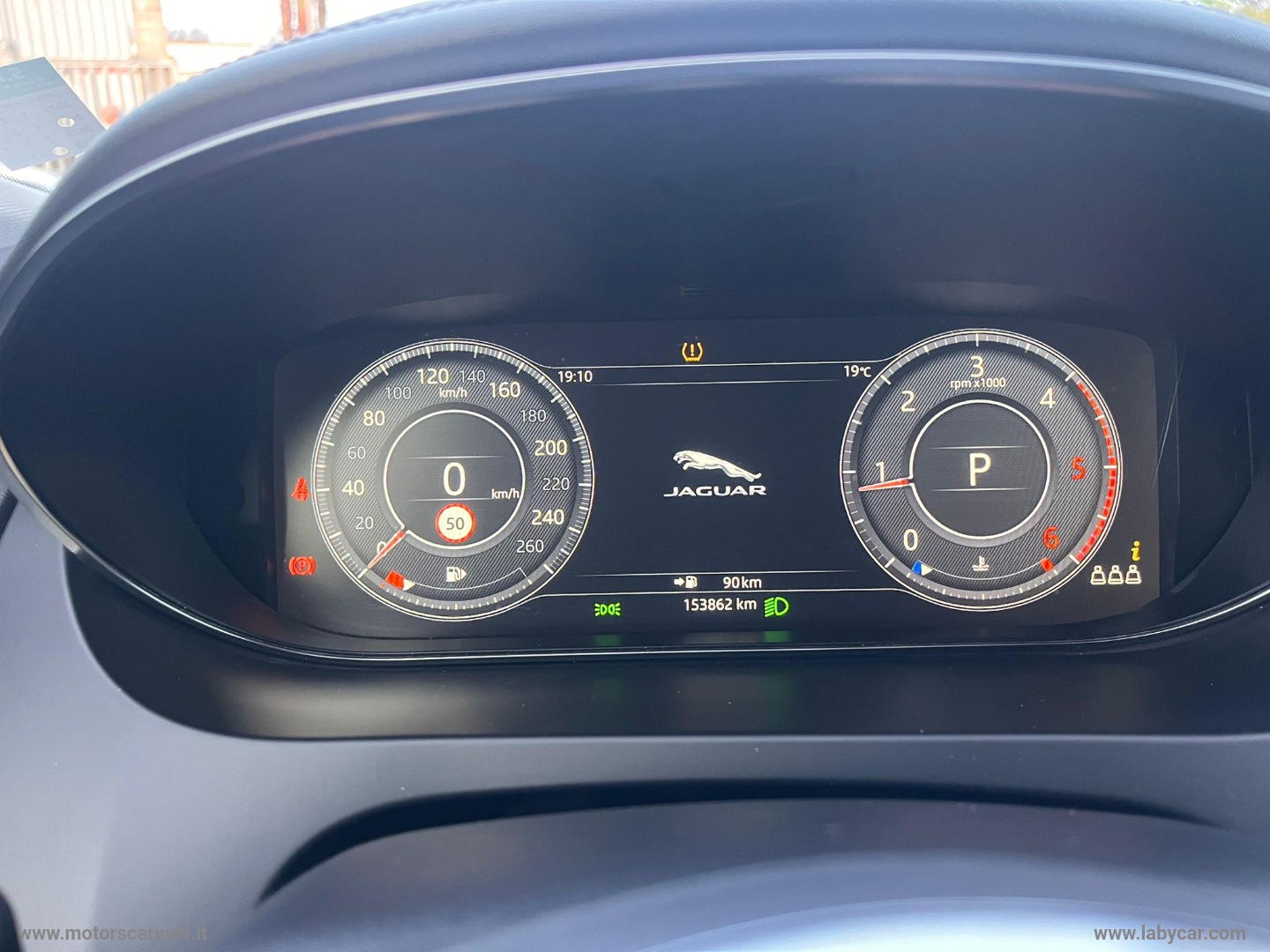 E-Pace 2.0D 150CV AWD aut. R-Dynamic S AUTOCARRO - immagine 20