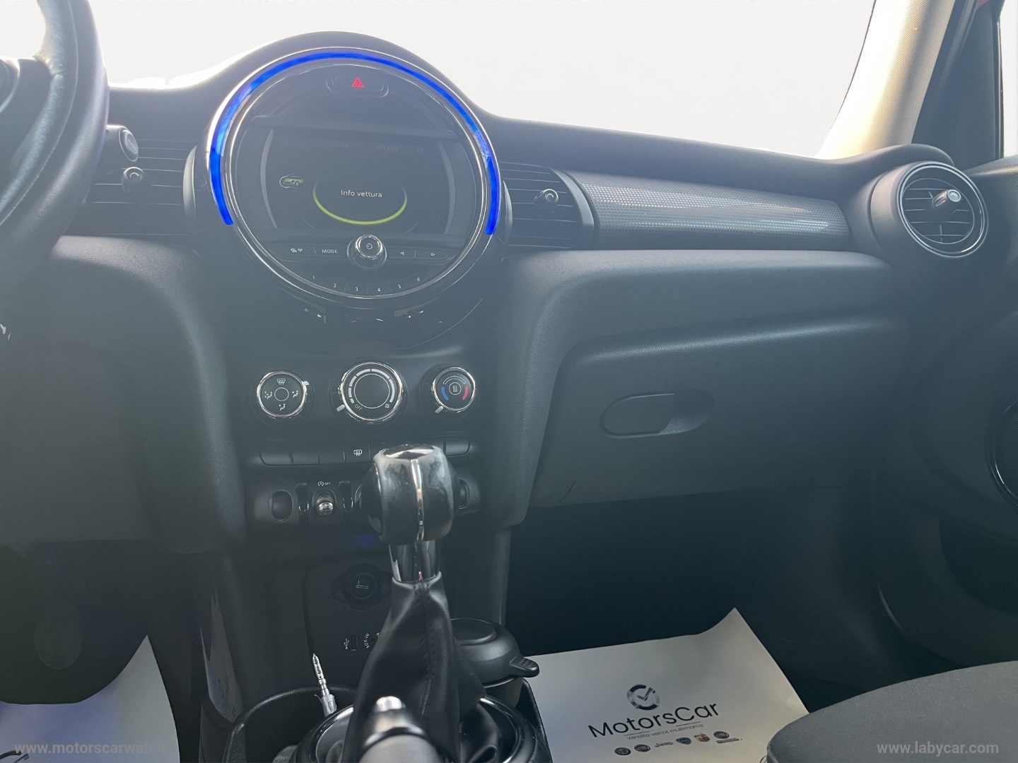 Mini Cooper D 5 porte - immagine 20