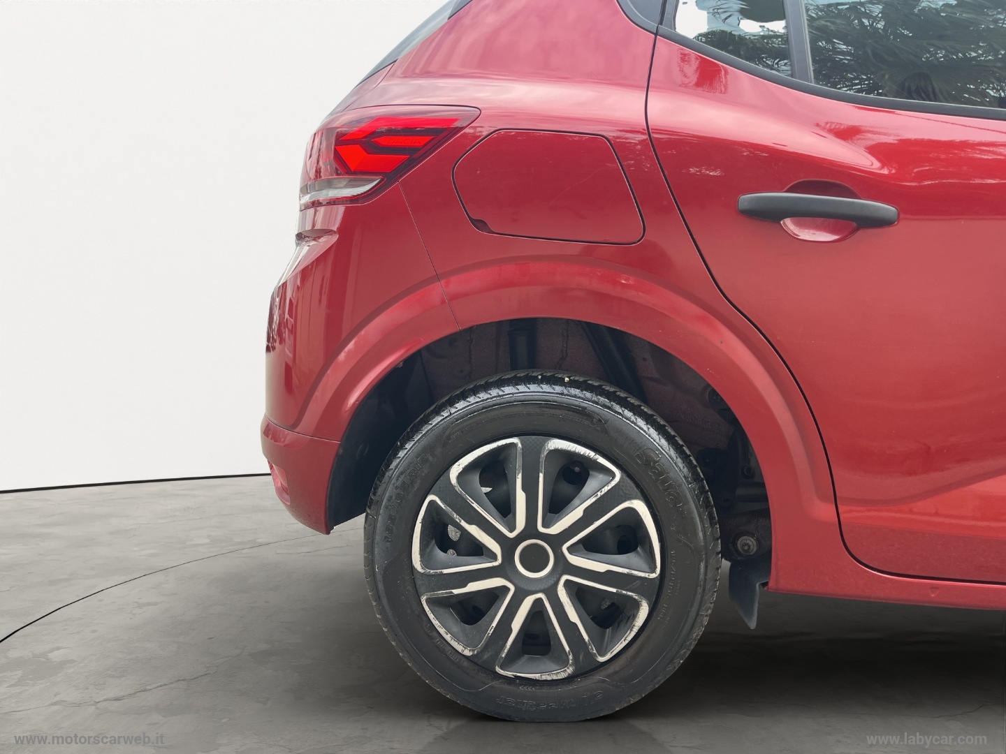 Sandero Streetway 1.0 SCe 65CV Essential - immagine 20