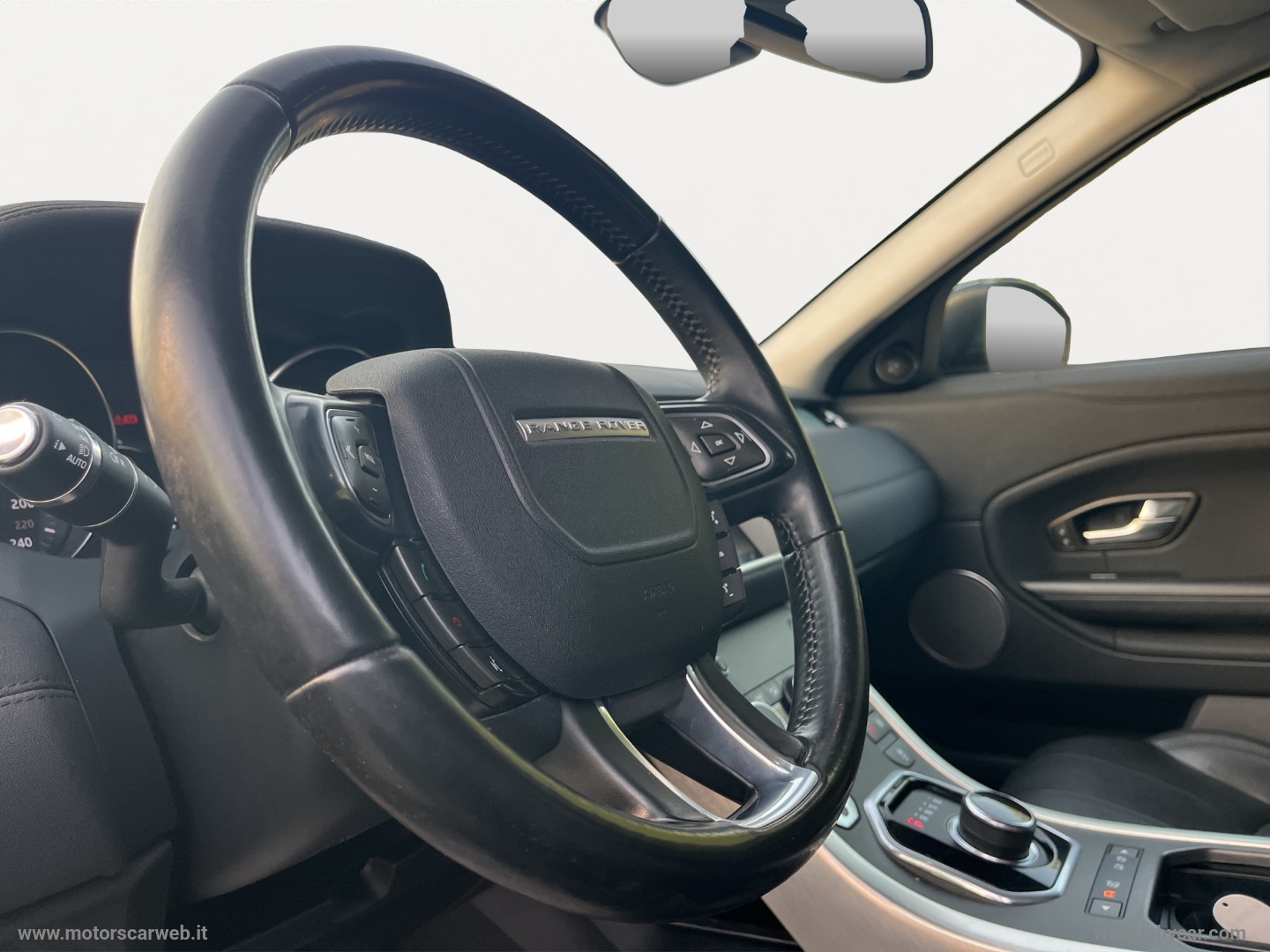 RR Evoque 2.0 TD4 150 CV 5p. Bs Ed. SE - immagine 20