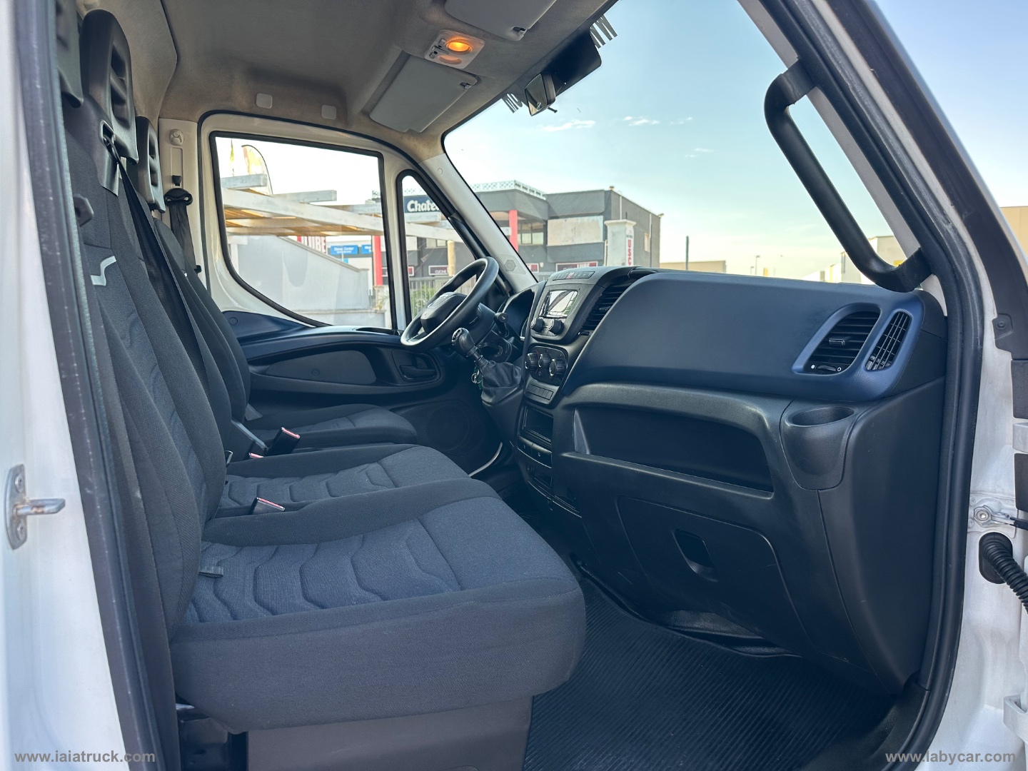 Daily 35C14N 3.0 CNG BENZ-METANO CASSA RIGIDA - immagine 20