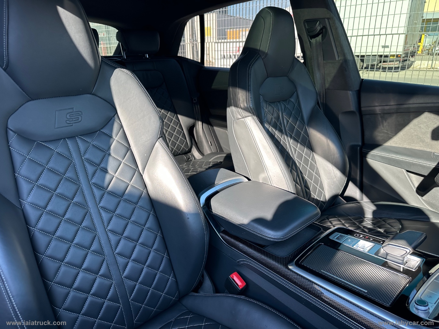 SQ8 TDI quattro tiptronic TOTAL BLACK CARBONI - immagine 20