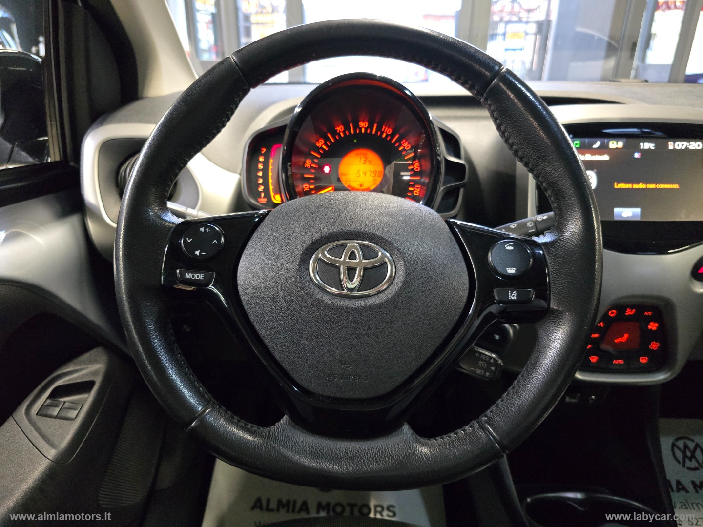 Aygo 1.0 VVT-i 69 CV 5p. x-play TSS - immagine 20