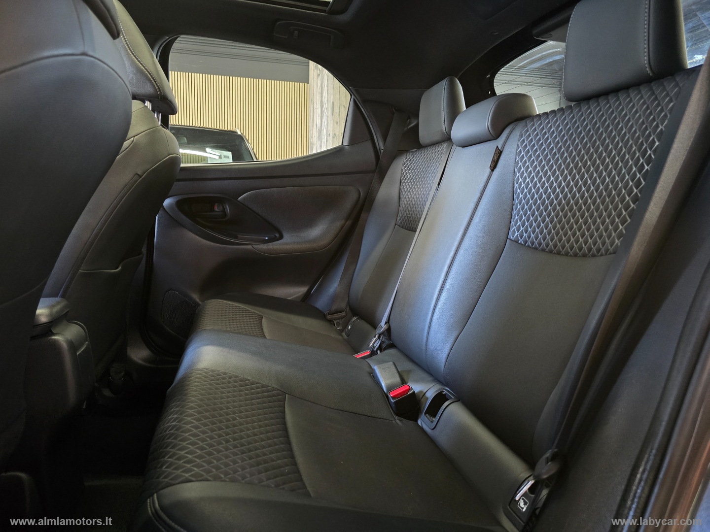 Yaris 1.5 Hybrid 5p. Lounge - immagine 20