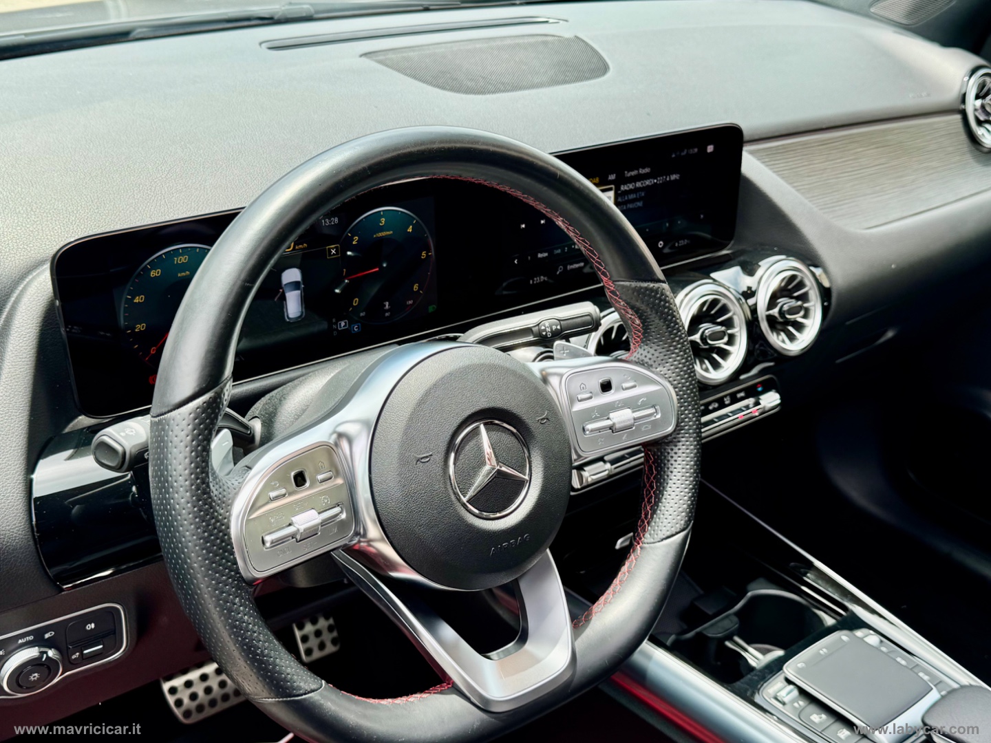 GLA 200 d Automatic AMG Line Premium - immagine 20