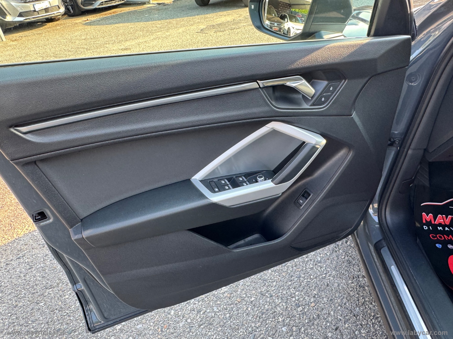 Q3 35 TDI S tronic Business Advanced - immagine 20