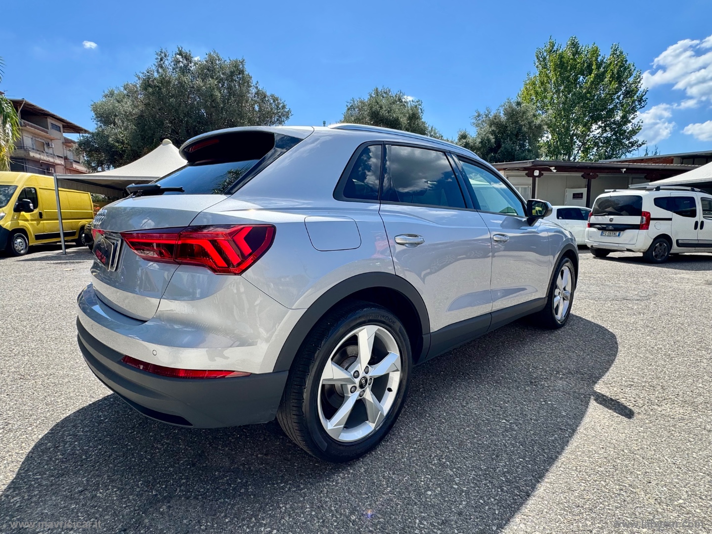 Q3 35 TDI S tronic Business Advanced - immagine 20