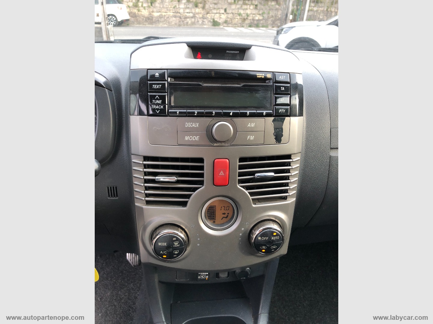 Terios 1.5 4WD B Easy Green Powered - immagine 20