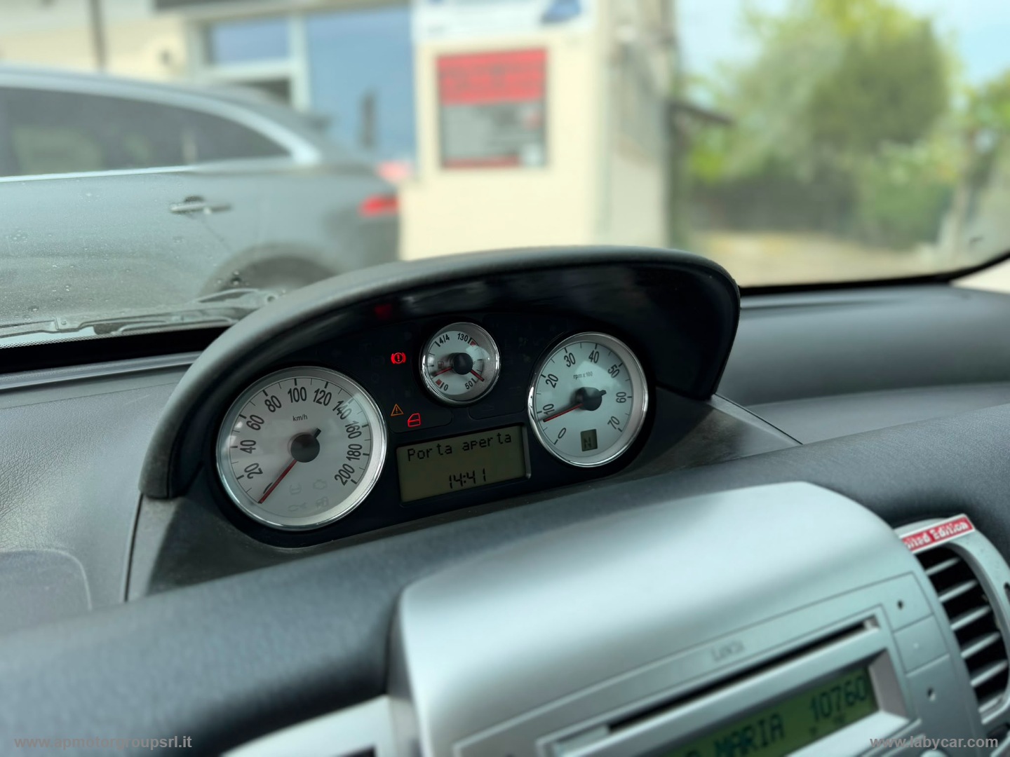 Ypsilon 1.4 16V Platino AUTOMATICA - immagine 20