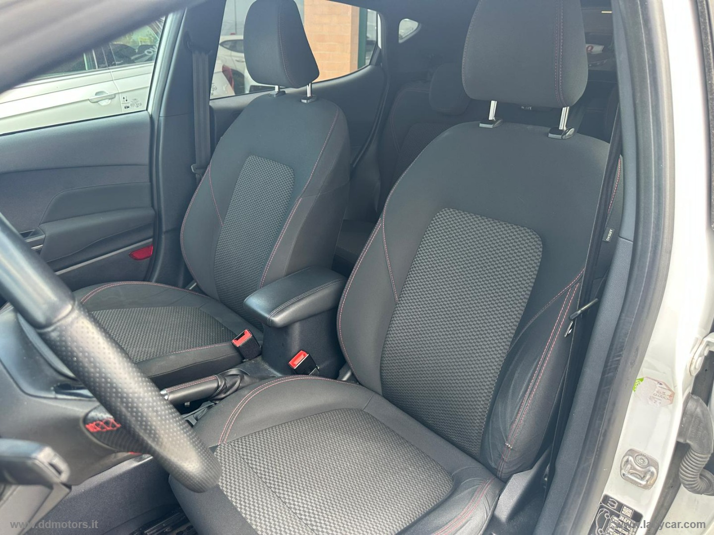 Fiesta 1.0 Ecob. Hybrid 125 5p. ST-Line *ST LINE* - immagine 20