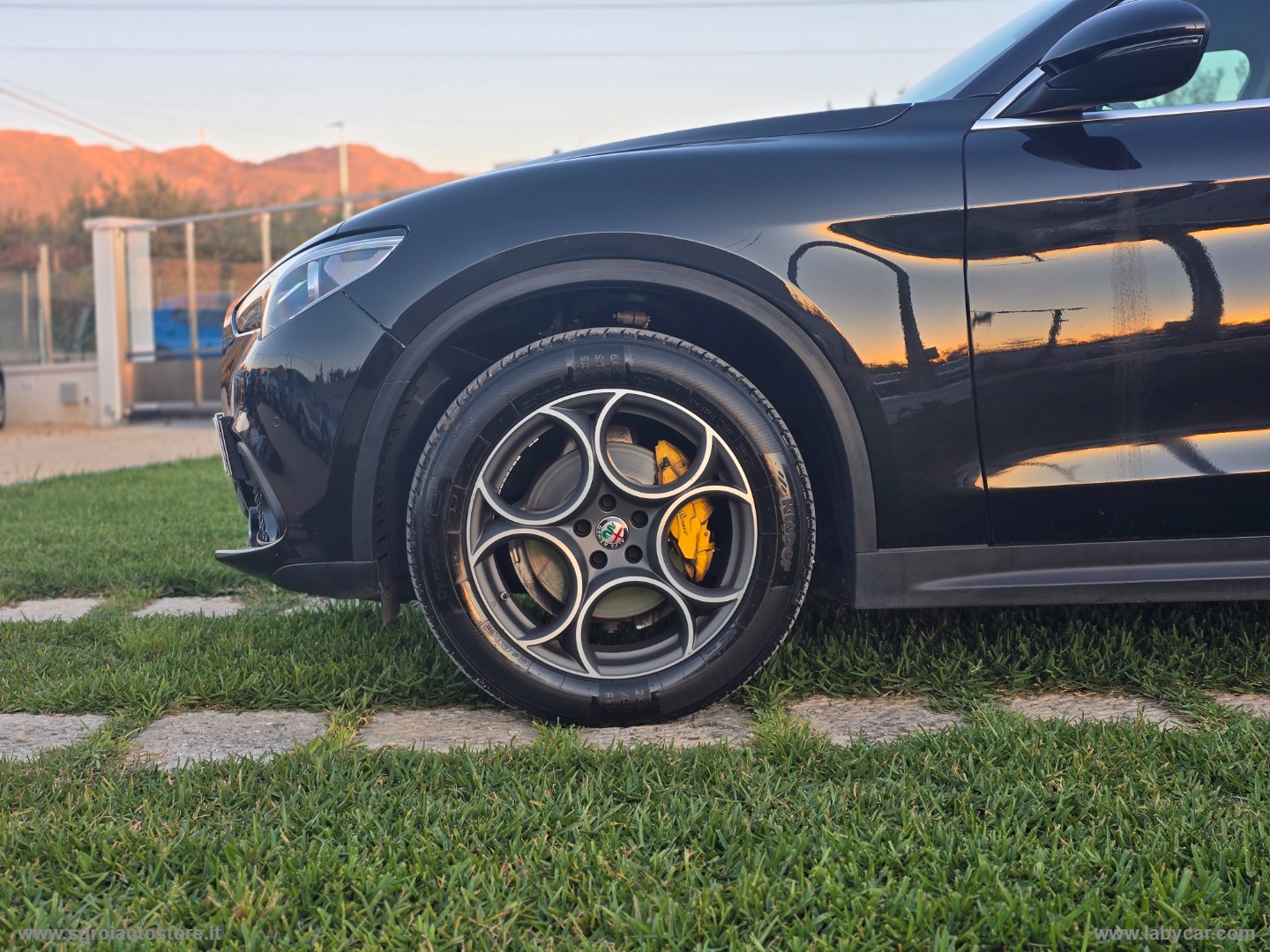 Stelvio 2.2 T.diesel 210 CV AT8 Q4 Exec. - immagine 20