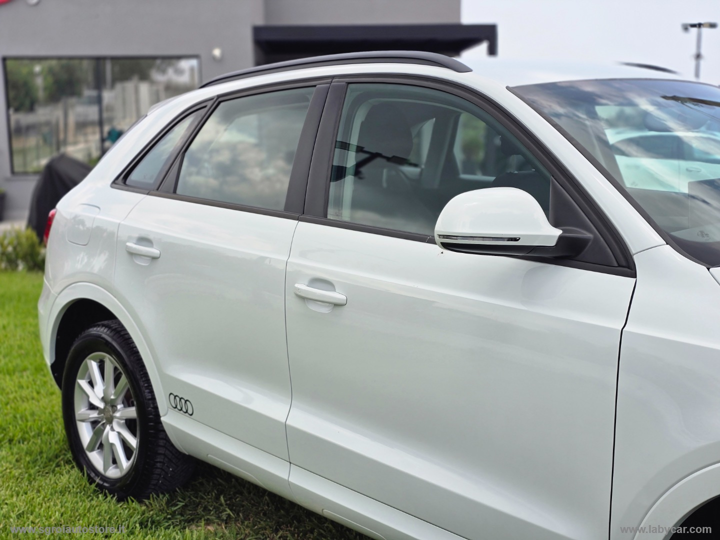 Q3 2.0 TDI Business - immagine 20
