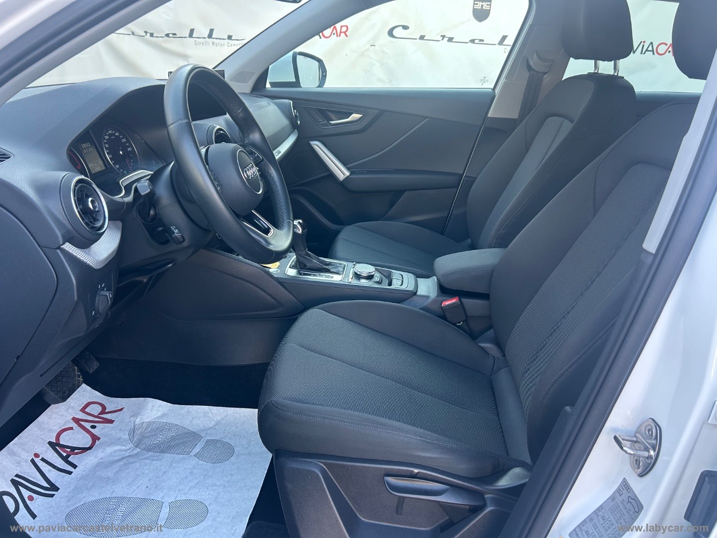 Q2 30 TDI S tronic Identity Black - immagine 20