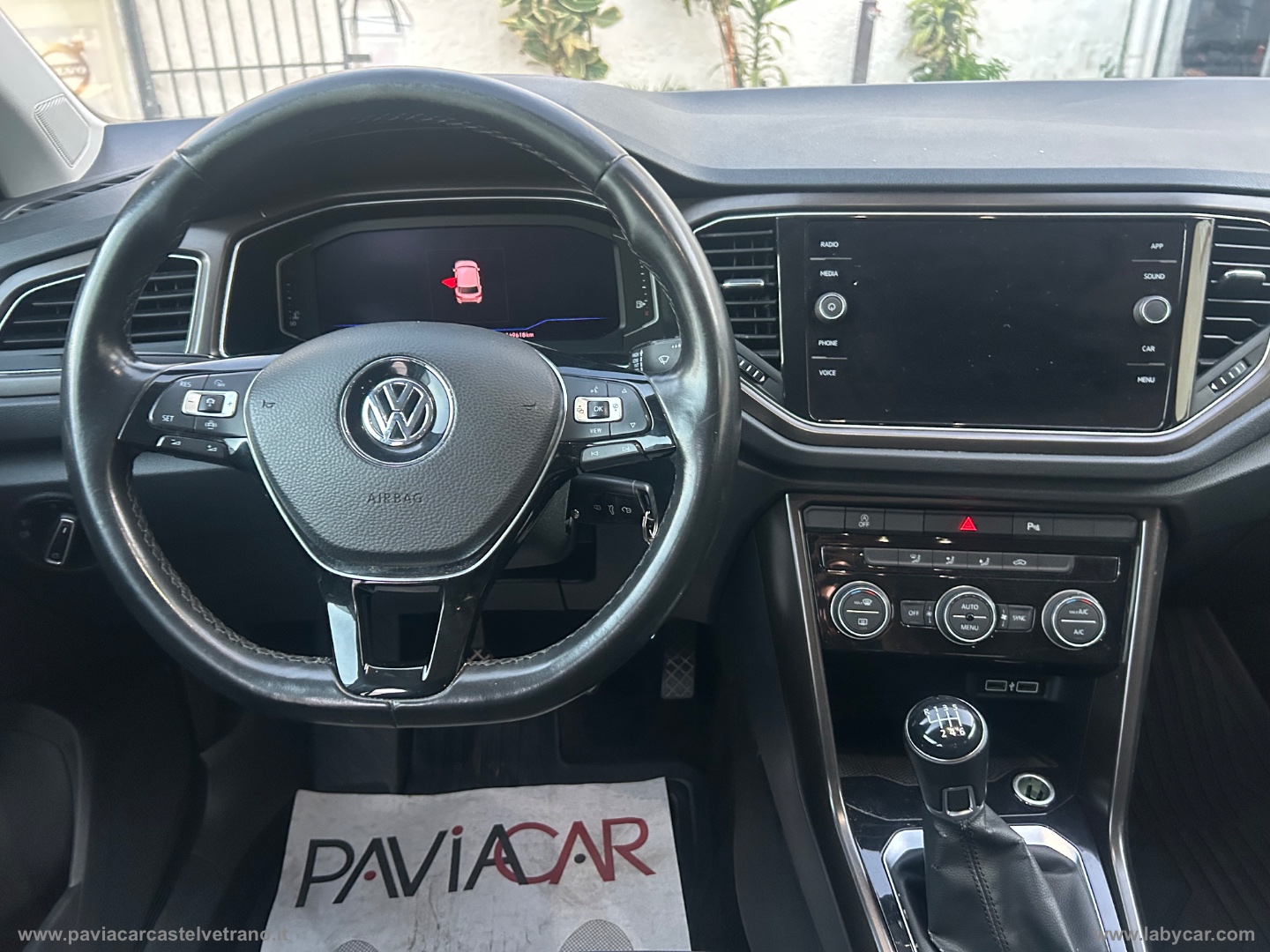 T-Roc 1.6 TDI SCR Advanced BlueMot.Tech. - immagine 20