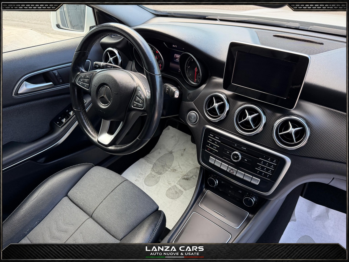 GLA 200 d Automatic Sport - immagine 20