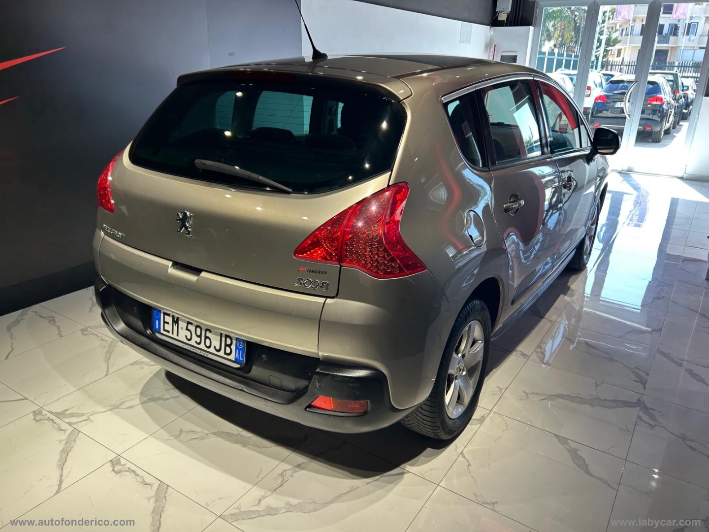 3008 1.6 HDi 112 CV Business - immagine 20